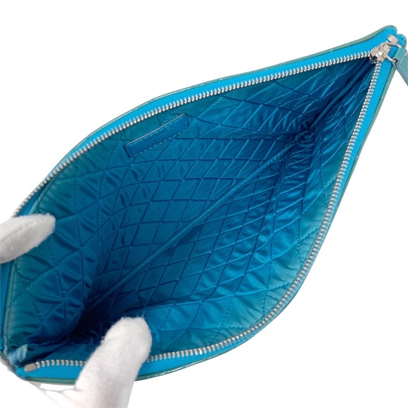 Chanel Small Patent Pouch Bag Turquoise - Picture 6 of 7
